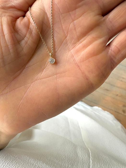 Gaya vedhæng, 14 karat guld