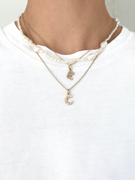 Perlehalskæde på - fra Julie Carl Jewelry