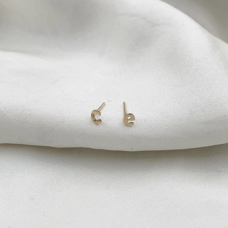 Julie Carl Jewelry Øreringe Soul Letter ørestik, 14 karat guld (1 stk)