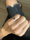 Julie Carl Jewelry Ring Beetle ring, blå safir